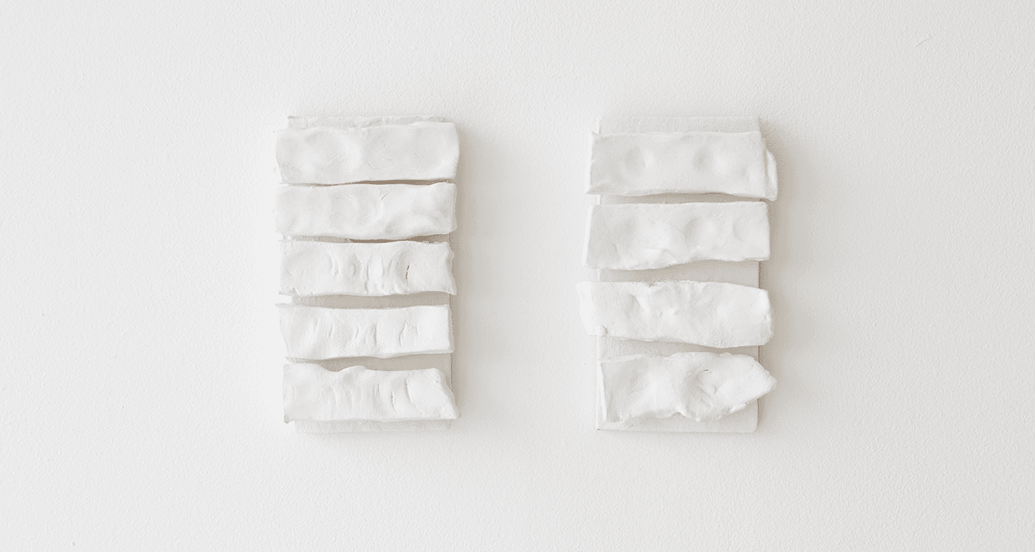 Jennifer Bailey, 'B1 (7 of 24)' & 'B1 (9 of 24)', ceramic, 2016. Photo by Tom Nolan.