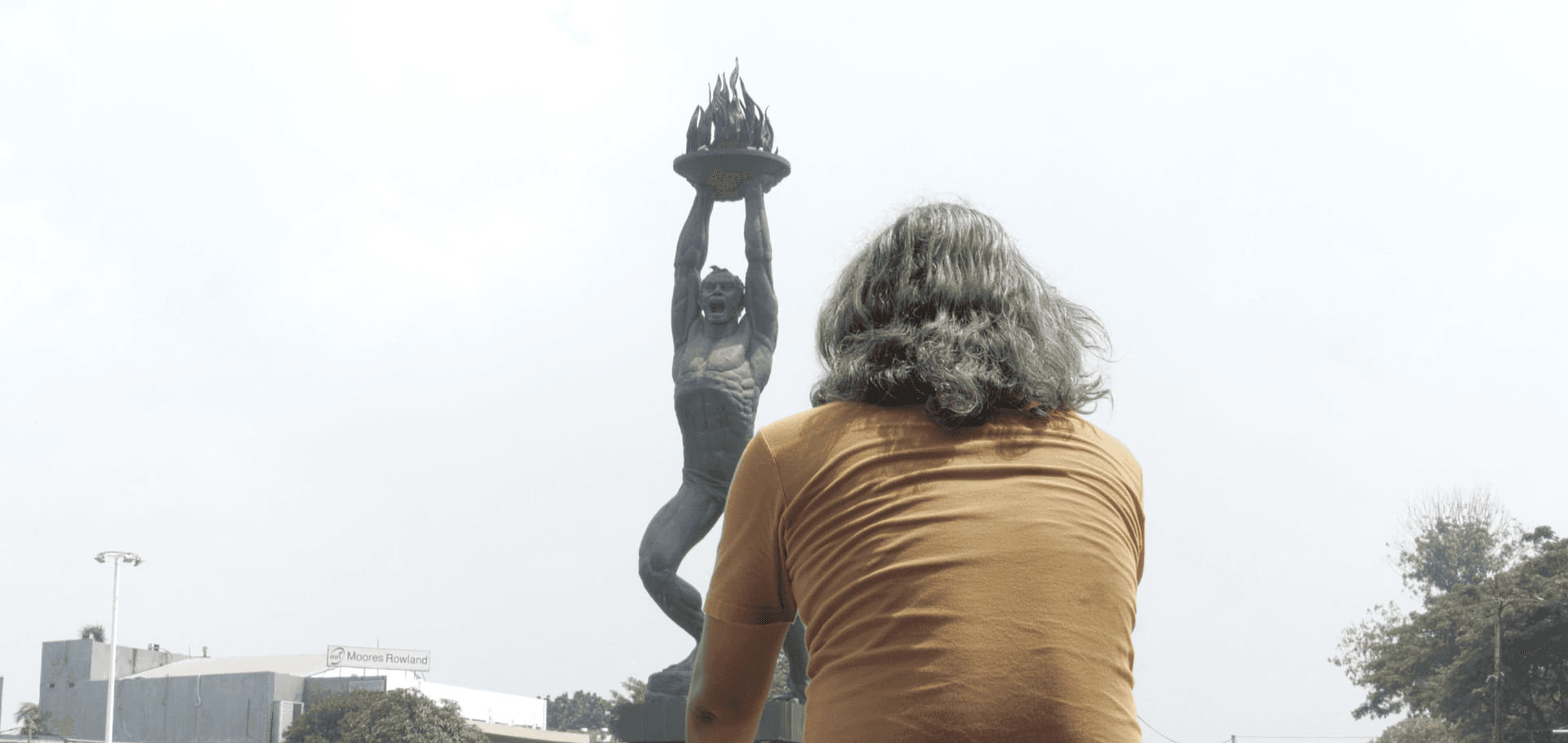 Screenshot from 'Smashing Monuments', Sebastián Díaz Morales, 2022